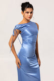 Robe de demoiselle d’honneur en satin bleu à une épaule avec fente