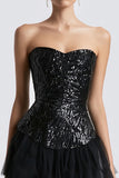 Petite robe noire à bretelles à paillettes trapèze scintillante