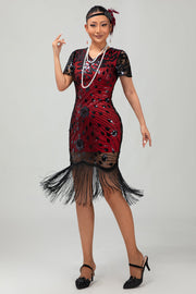 Robe à clapet à paillettes à franges rouges noires et rouges des années 1920