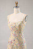 Robe moulante brodée à l’abricot