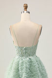 Robe de bal corset trapèze vert sauge avec appliques