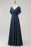 Robe de demoiselle d’honneur longue à col en V florale bleu marine avec manches flottantes