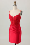 Robe de cocktail courte moulante perlée à bretelles spaghetti rouge foncé avec lacets dans le dos