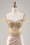 Robe de retour moulante à rayures corset à épaules dénudées