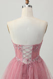 Dusty Rose A-ligne Bretelle sans bretelles à plusieurs niveaux Tulle Robe de cocktail avec perles