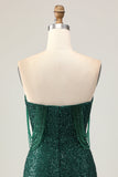 Robe moulante à paillettes vert foncé scintillante à épaules dénudées