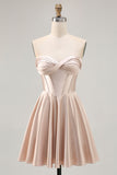 Robe de cocktail en satin satin champagne
