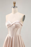 Robe de cocktail en satin satin champagne