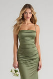 Olive satin froncé spaghetti bretelles longue gaine robe de demoiselle d’honneur