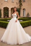 Robe de mariée trapèze bustier ivoire sans col en V