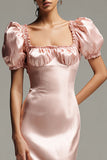 Robe longue formelle fourreau en satin rose avec manches