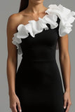 Noir et blanc Une ligne Une épaule longue robe formelle avec volants
