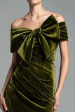 Robe formelle en velours A-line olive à épaules dénudées avec nœud