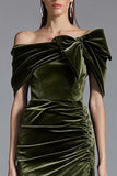 Robe longue formelle froncée olive à épaule dénudée avec noeud