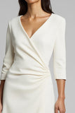 Robe de travail midi à manches longues en satin ivoire froncé à col en V