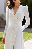 Ivoire à manches longues Une ligne froncée Robe de mariée longue