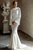 Robe de mariée longue à col bénitier sirène ivoire