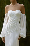 Robe de mariée sirène ivoire froncée à épaule dénudée