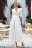 Robe de fiançailles en satin ivoire à col en V