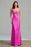 Robe longue formelle sans bretelles en satin rose découpé