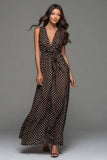 Robe longue formelle à pois blancs brun foncé avec ceinture