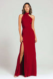 Robe longue formelle en crêpe bordeaux avec fente