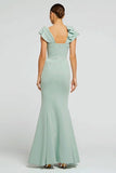 Robe longue formelle à col bateau en crêpe sirène vert menthe avec volants
