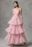 Tulle rose Une ligne sans bretelles à volants