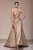 Robe longue de soirée froncée en satin champagne