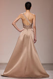 Robe longue de soirée froncée en satin champagne