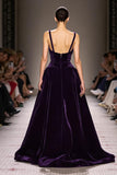 Velours violet foncé Une ligne Robe de soirée longue à col en V profond