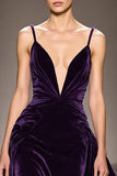 Velours violet foncé Une ligne Robe de soirée longue à col en V profond