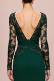 Robe de soirée longue à manches en dentelle sirène vert foncé avec appliques
