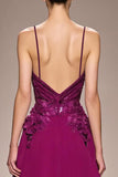 Robe de soirée longue à bretelles spaghetti appliquées prune