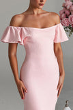 Robe de soirée en satin sirène rose clair à épaules dénudées