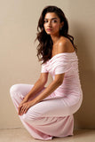 Robe de soirée en mousseline de soie sirène rose clair à épaules dénudées