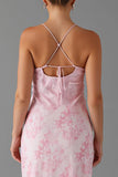 Robe de soirée à bretelles spaghetti rose clair imprimée fourreau avec fente