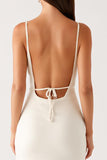 Robe formelle dos nu à bretelles spaghetti ivoire fourreau