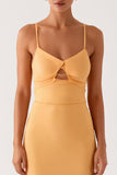 Robe formelle à bretelles spaghetti découpées jaune clair
