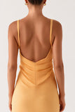 Robe formelle à bretelles spaghetti découpées jaune clair
