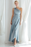 Satin bleu une épaule froncée robe de demoiselle d’honneur longue