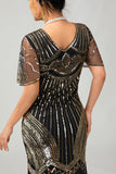 Robe moulante moulante à paillettes dorées noires des années 1920 avec pompons