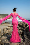 Robe de soirée sirène fuchsia à paillettes avec manches cape