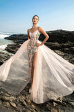 Robe de soirée sirène scintillante à bretelles spaghetti blush avec cape