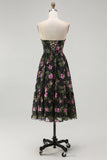 Sans bretelles Noir Rose Floral Une Ligne Midi Robe de demoiselle d’honneur