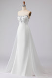 Robe de mariée longue blanche en satin perlée brette sans bretelles