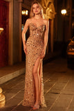 Robe de soirée dorée scintillante sans bretelles avec fente