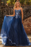 Corset bleu marine sans bretelles transparent Une robe de bal longue en tulle avec des sequins