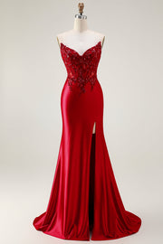 Robe de soirée sirène longue rouge bustier sans bretelles perlé avec appliques et fente