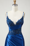Serpentin de sirène bleu marine robe longue de bal perlée et froncée avec fente